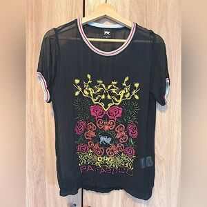 Italian progressive brand PARASUCO CULT silk embroidered t-shirt.